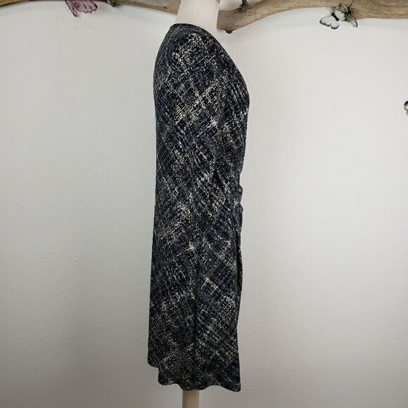 Motherhood maternity wrap dress - Picture 5 of 7